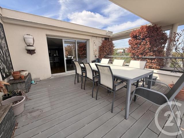 Appartement 6 pièces 150 m²