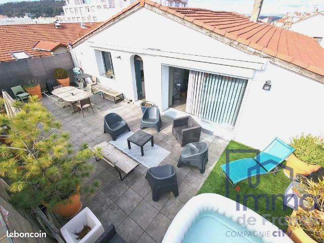 Appartement 6 pièces 151 m²