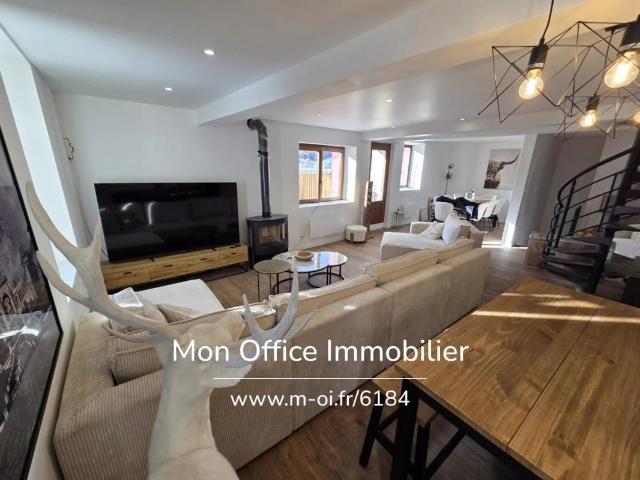 Appartement 6 pièces 151 m²
