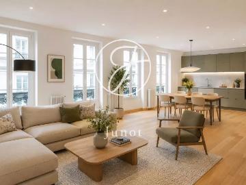 Appartement 6 pièces 151 m²