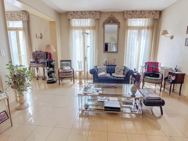 Appartement 6 pièces 152 m²