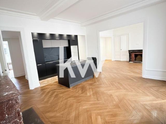 Appartement 6 pièces 155 m²