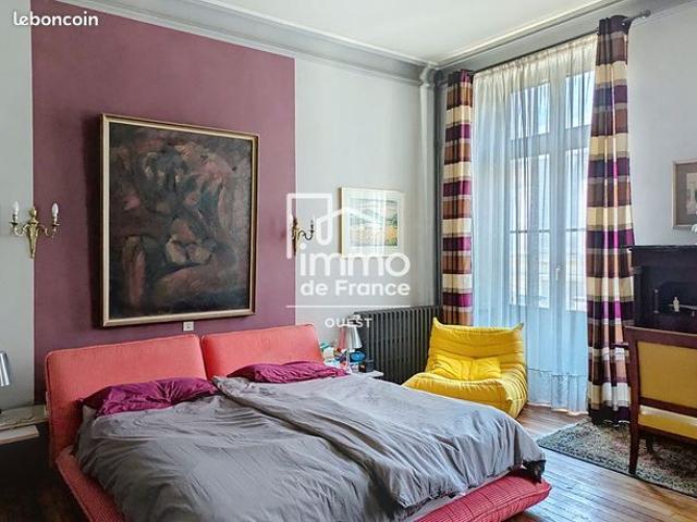 Appartement 6 pièces 155 m²