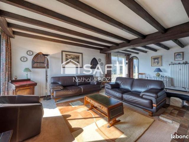 Appartement 6 pièces 155 m²