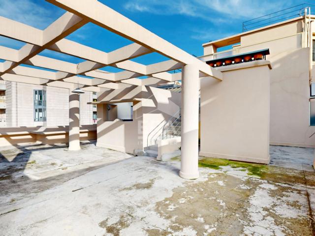 Appartement 6 pièces 156 m²