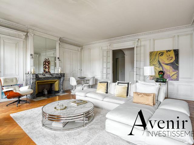 Appartement 6 pièces 157 m²