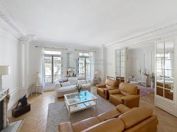 Appartement 6 pièces 158 m²