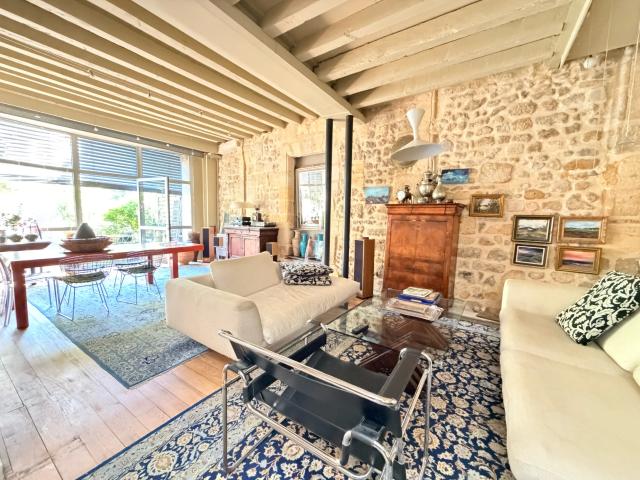 Appartement 6 pièces 158 m²