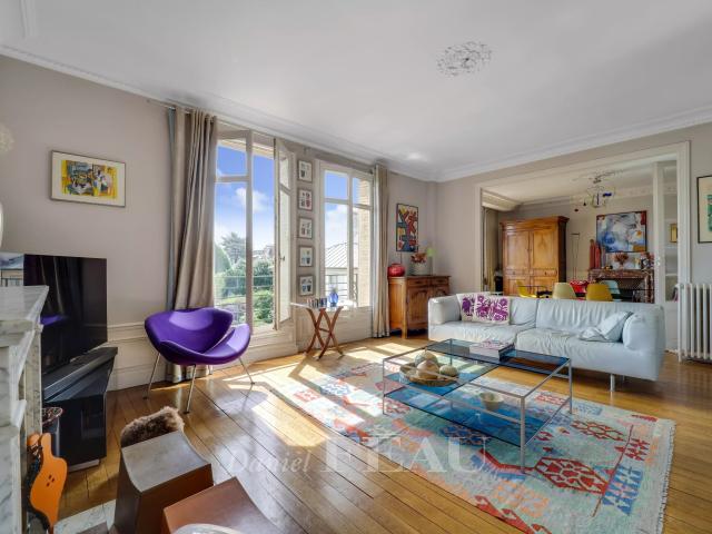 Appartement 6 pièces 158 m²