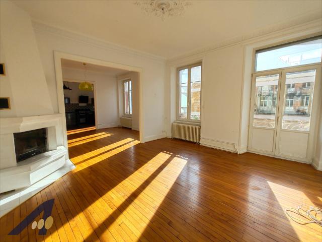 Appartement 6 pièces 158 m²