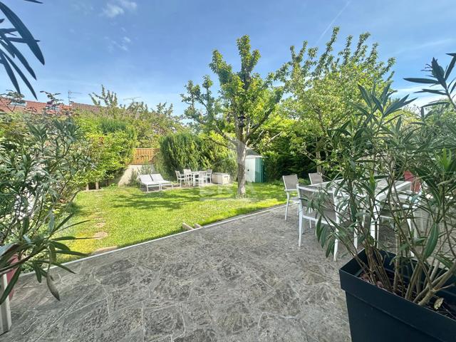 Appartement 6 pièces 160 m²