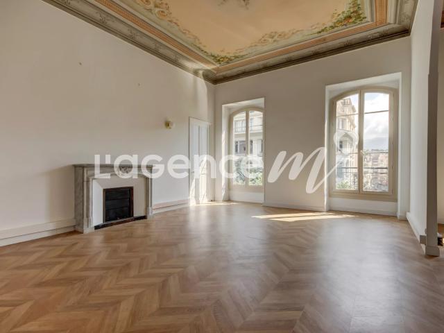 Appartement 6 pièces 160 m²