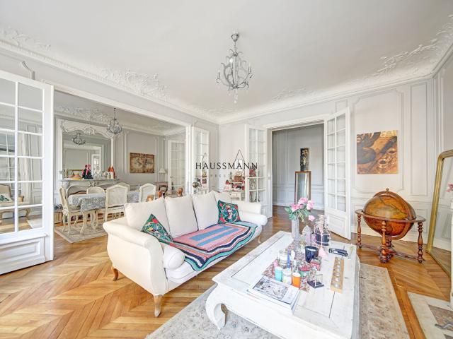 Appartement 6 pièces 160 m²