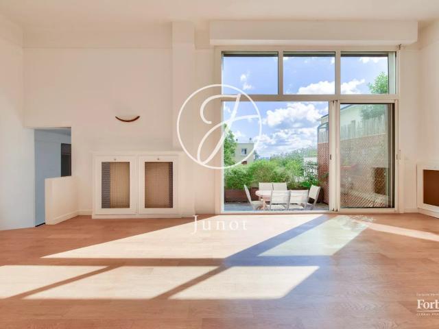 Appartement 6 pièces 161 m²