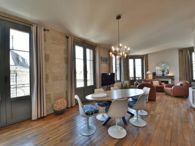 Appartement 6 pièces 162 m²