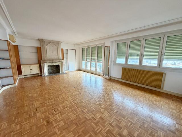 Appartement 6 pièces 163 m²