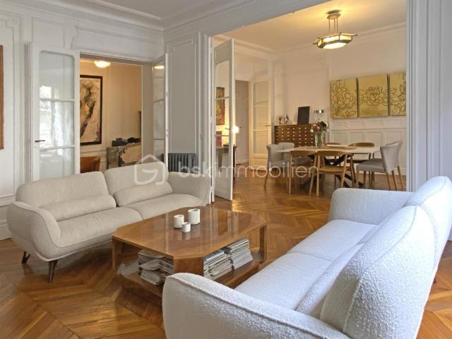 Appartement 6 pièces 164 m²