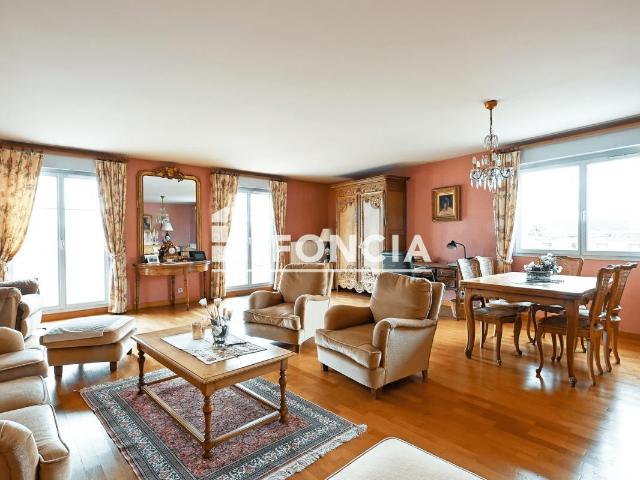 Appartement 6 pièces 166 m²