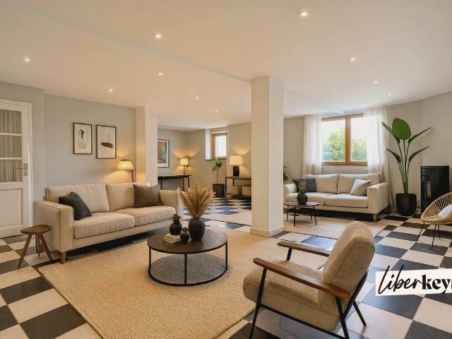 Appartement 6 pièces 166 m²