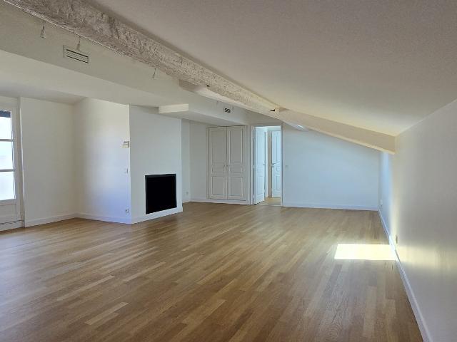 Appartement 6 pièces 193 m²