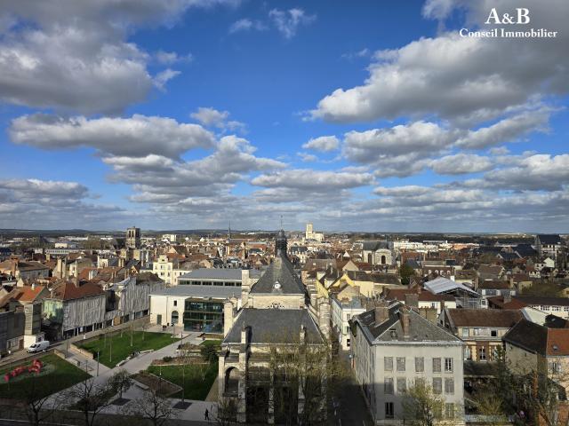 Appartement 6 pièces 167 m²