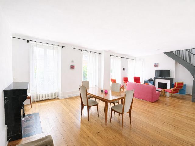 Appartement 6 pièces 167 m²