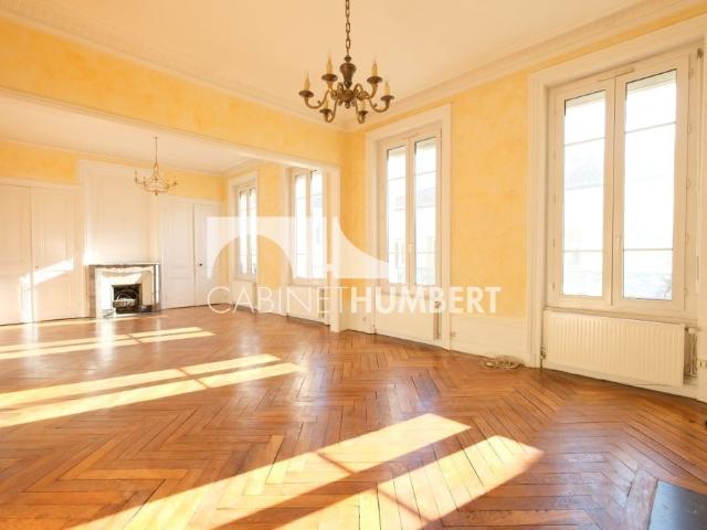 Appartement 6 pièces 170 m²