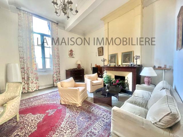 Appartement 6 pièces 175 m²