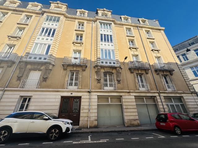 Appartement 6 pièces 176 m²