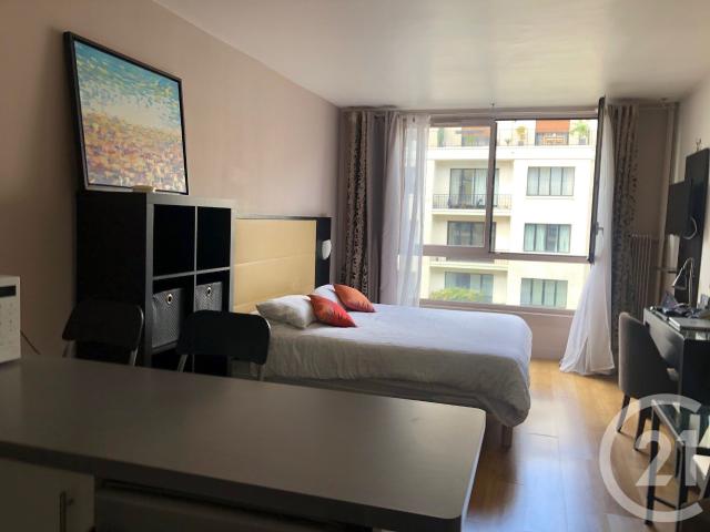 Appartement 6 pièces 177 m²
