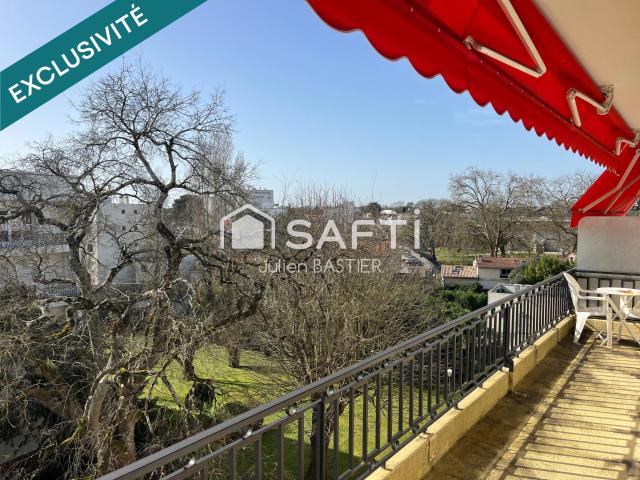 Appartement 6 pièces 177 m²