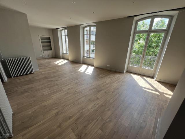 Appartement 6 pièces 178 m²