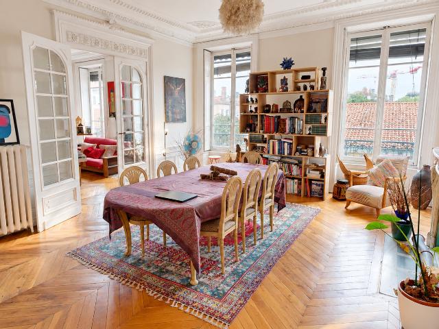 Appartement 6 pièces 179 m²