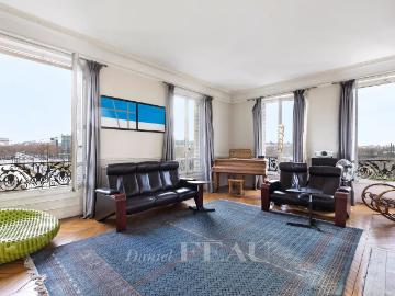 Appartement 6 pièces 179 m²