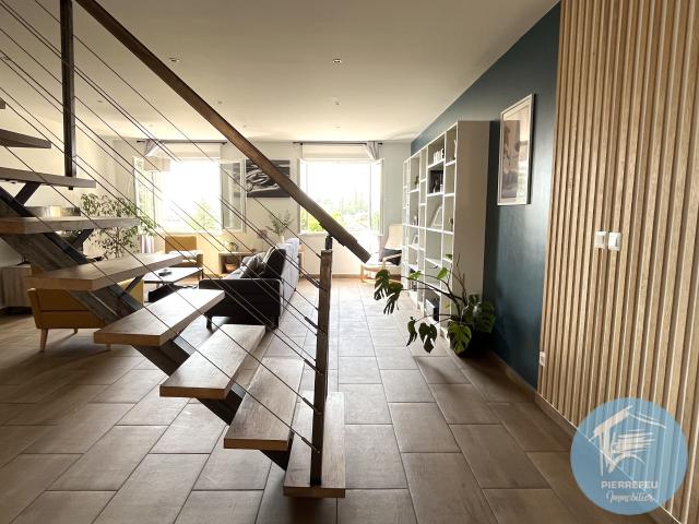 Appartement 6 pièces 180 m²