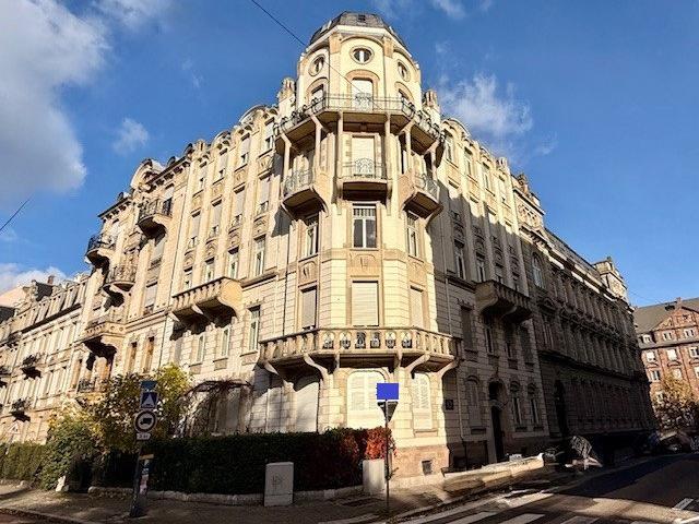 Appartement 6 pièces 180 m²