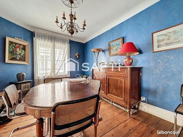 Appartement 6 pièces 180 m²