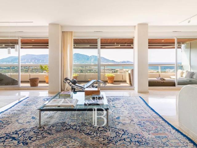 Appartement 6 pièces 181 m²