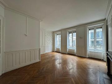 Appartement 6 pièces 181 m²