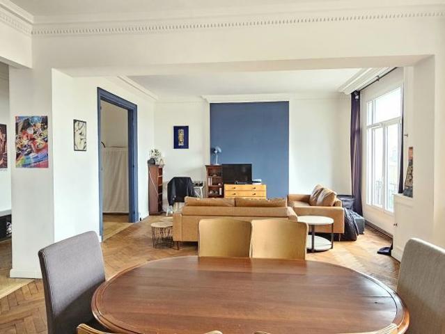 Appartement 6 pièces 182 m²