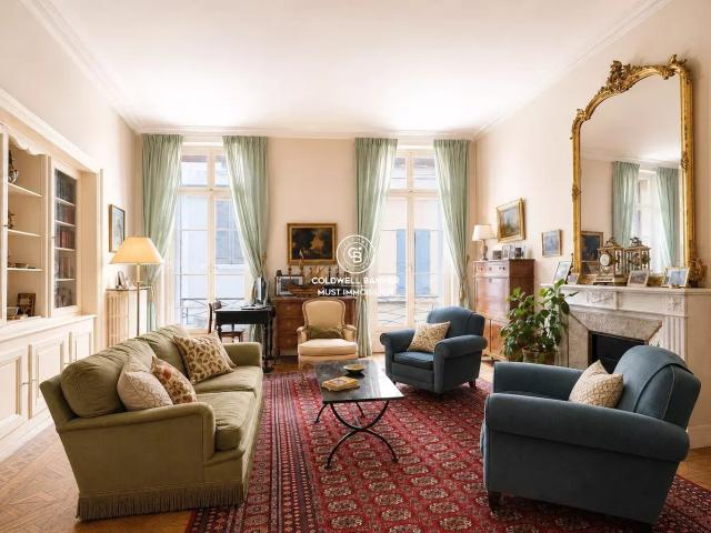 Appartement 6 pièces 186 m²