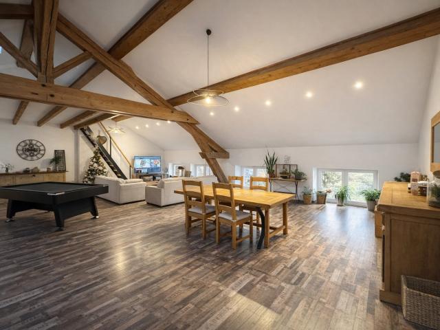 Appartement 6 pièces 187 m²