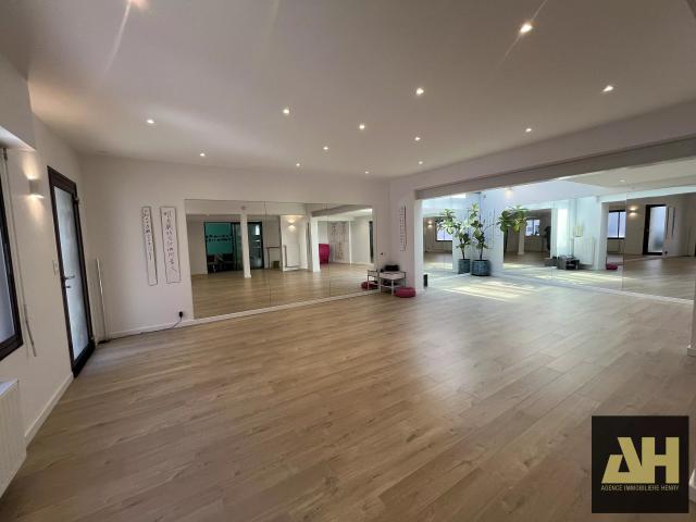 Appartement 6 pièces 192 m²