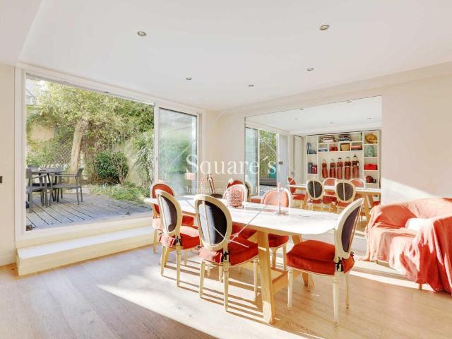 Appartement 6 pièces 195 m²