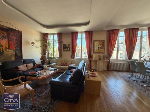 Appartement 6 pièces 195 m²
