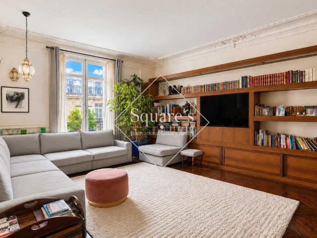 Appartement 6 pièces 196 m²