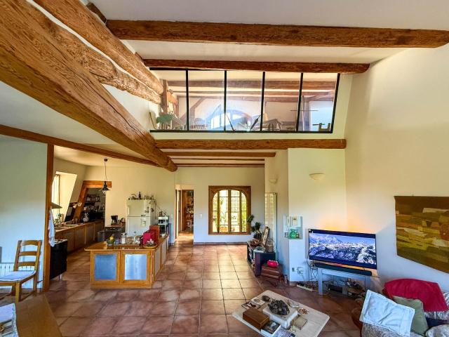 Appartement 6 pièces 197 m²