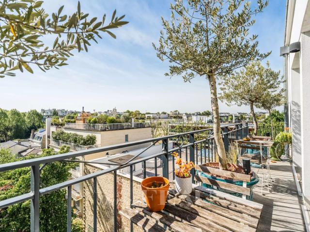 Appartement 6 pièces 200 m²