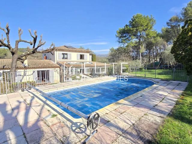 Maison 6 pièces 200 m²