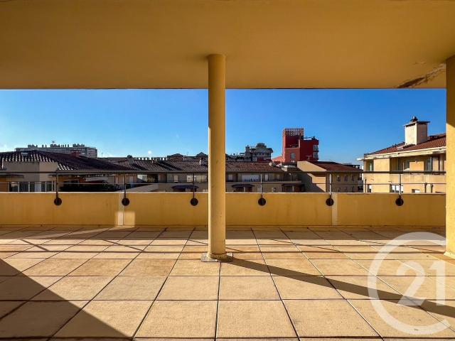 Appartement 6 pièces 201 m²